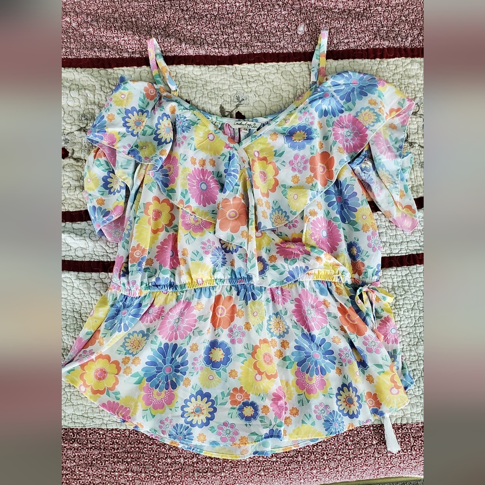NWOT Cold shoulder faux tie shirt size 3xl